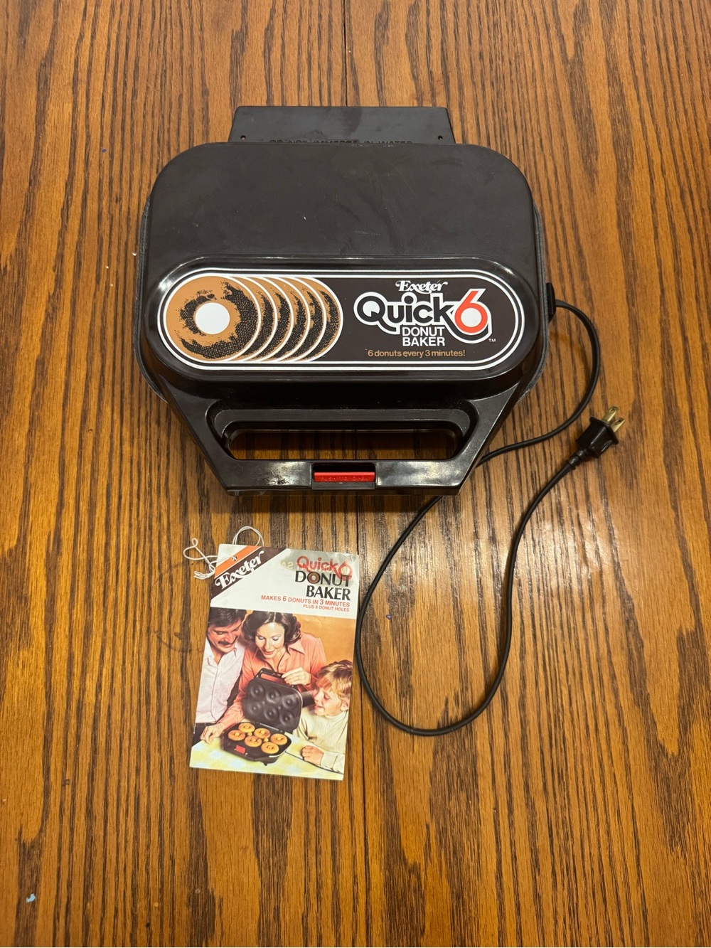 Vintage 1970's Exeter Quick 6 Donut Baker Maker Model 766. w/manual Tested